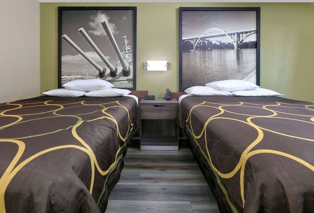 Room, 2 Queen Beds, Non Smoking