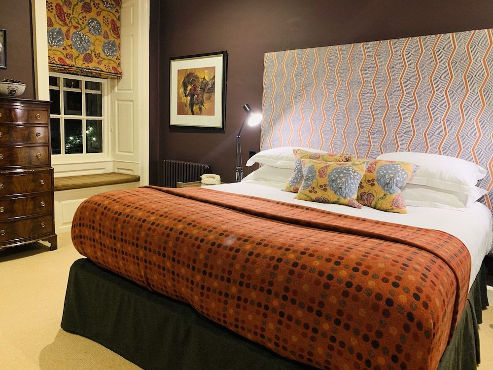 The Close Hotel Deluxe Double Room