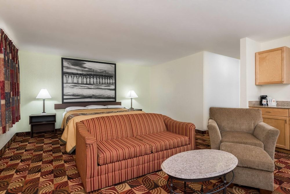 Studio Suite, 1 King Bed, Non Smoking