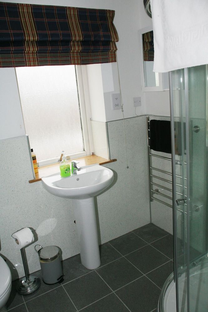 Glenlochy Nevis Bridge Apartments Family Apartment (First floor 4) 4