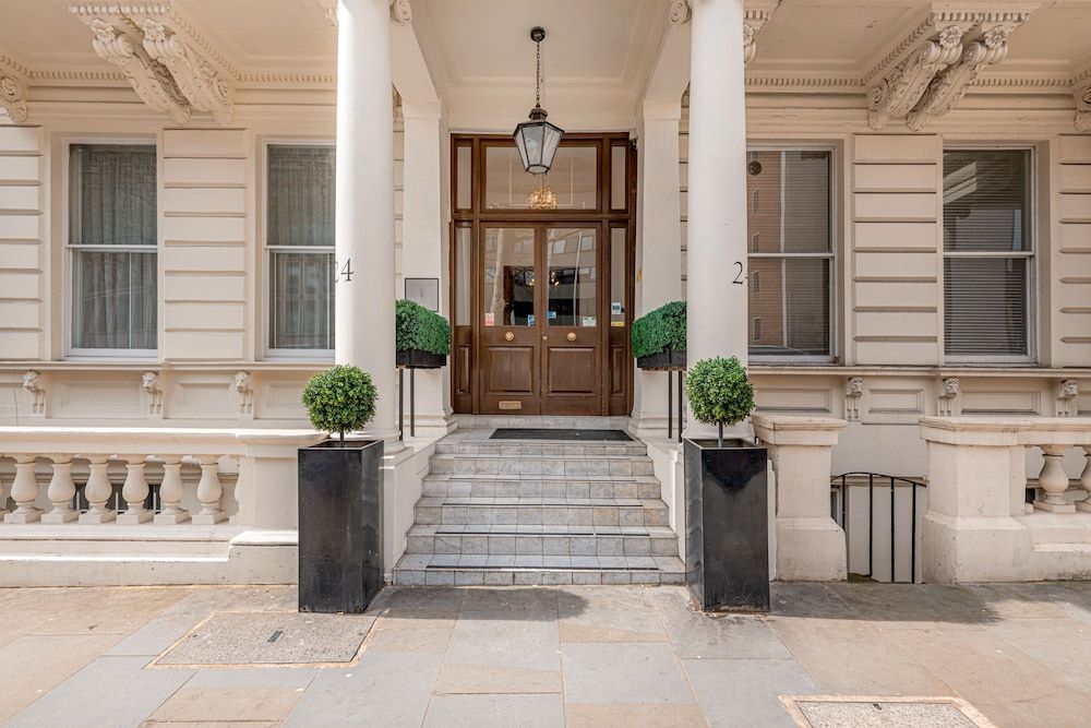 undefined Queensgate Court 7