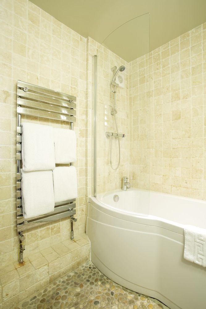 Crab & Boar Exclusive Double Room 3