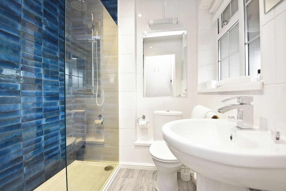 The Chequers Inn Double Room 15