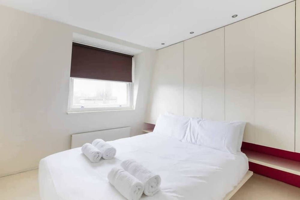 undefined Comfortable Apartment Earls Court 8