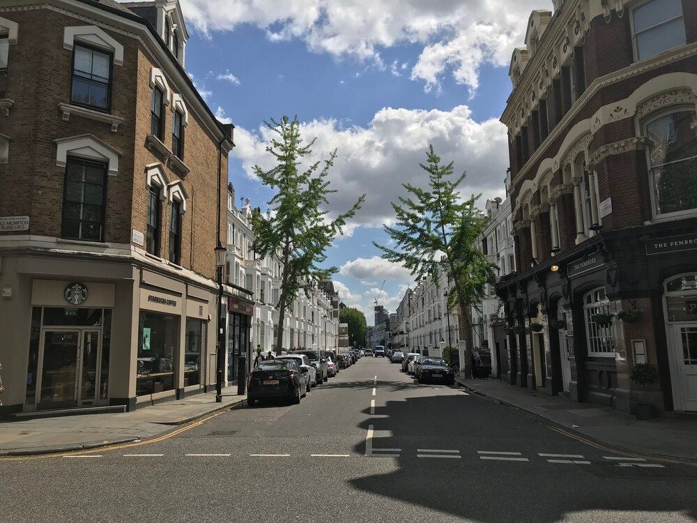 undefined Comfortable Apartment Earls Court 3