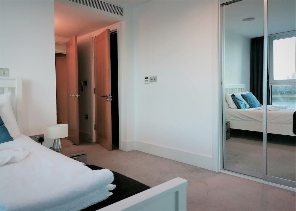 Still Life Vauxhall Deluxe Apartment, 2 Bedrooms 12