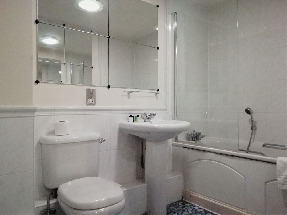 Still Life Vauxhall Deluxe Apartment, 2 Bedrooms 7