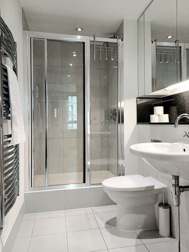 Still Life Vauxhall Deluxe Apartment, 2 Bedrooms 11