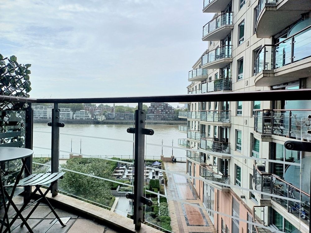 Still Life Vauxhall Deluxe Apartment, 2 Bedrooms 6