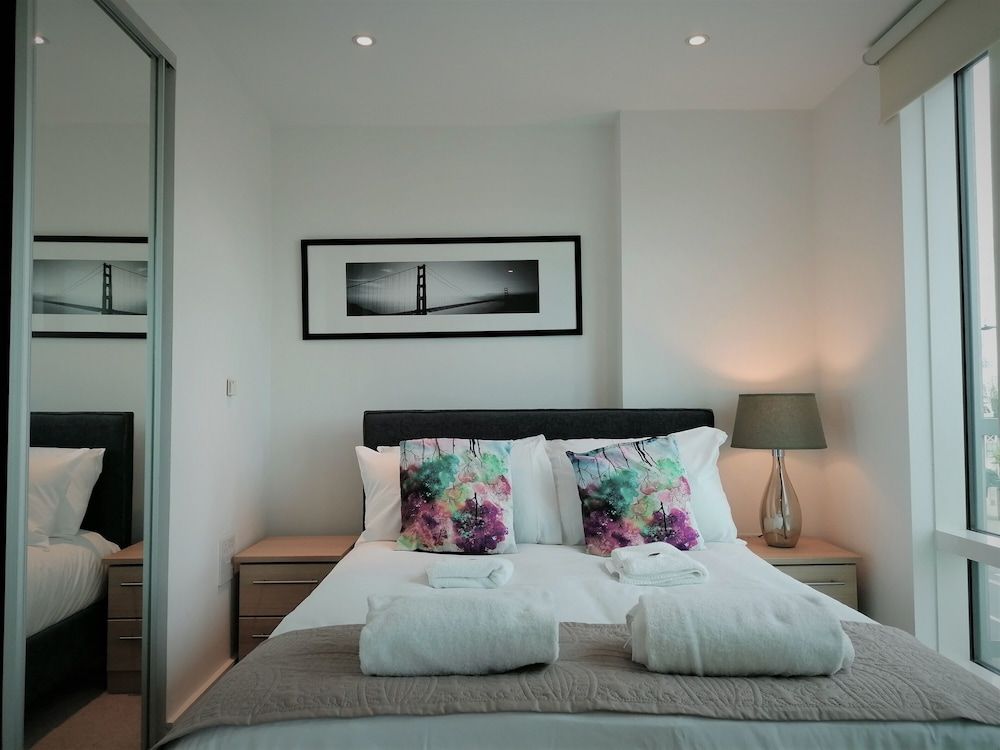 undefined Still Life Vauxhall 5