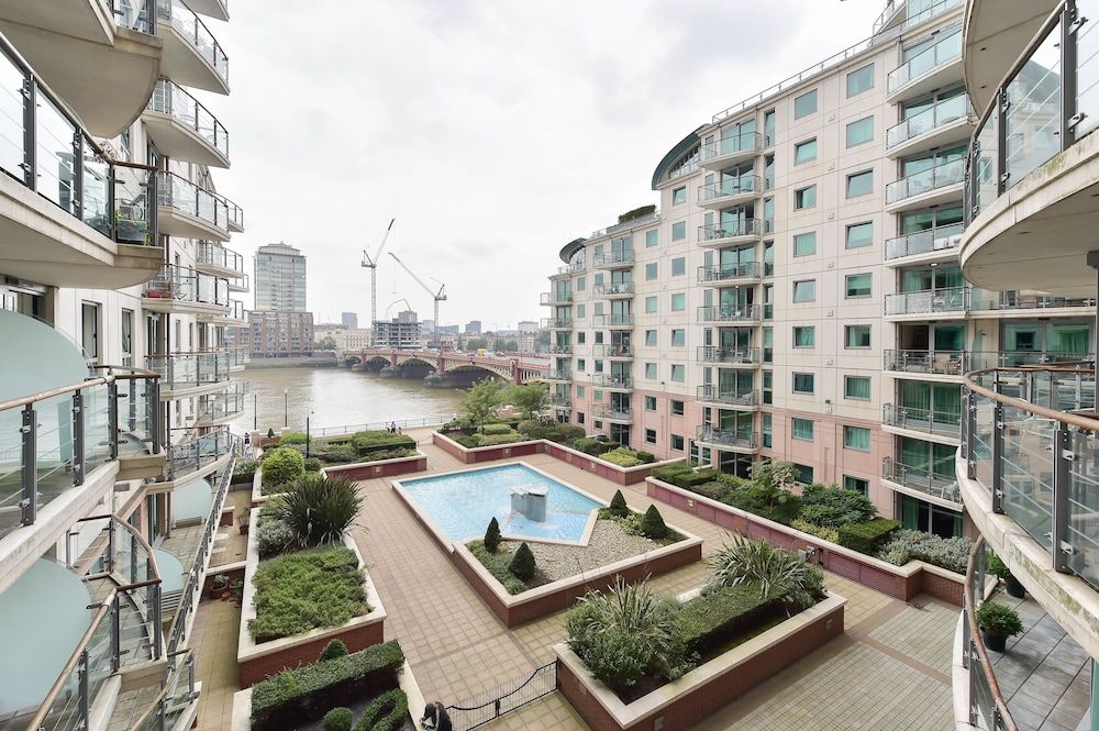 undefined Still Life Vauxhall 10