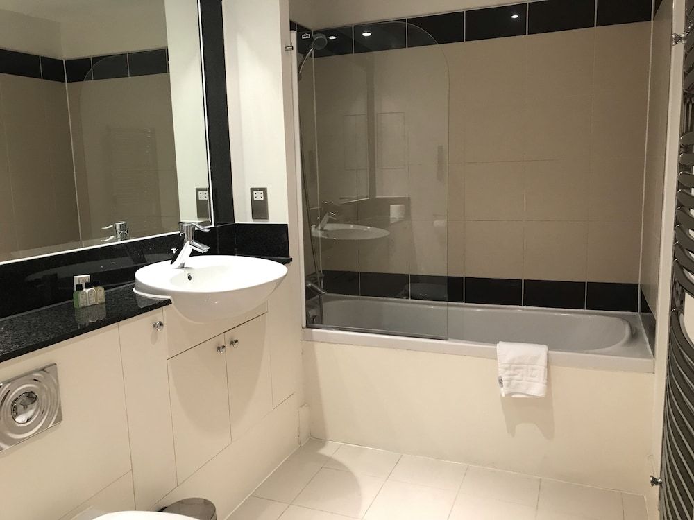 Still Life Vauxhall Deluxe Apartment, 1 Bedroom 5