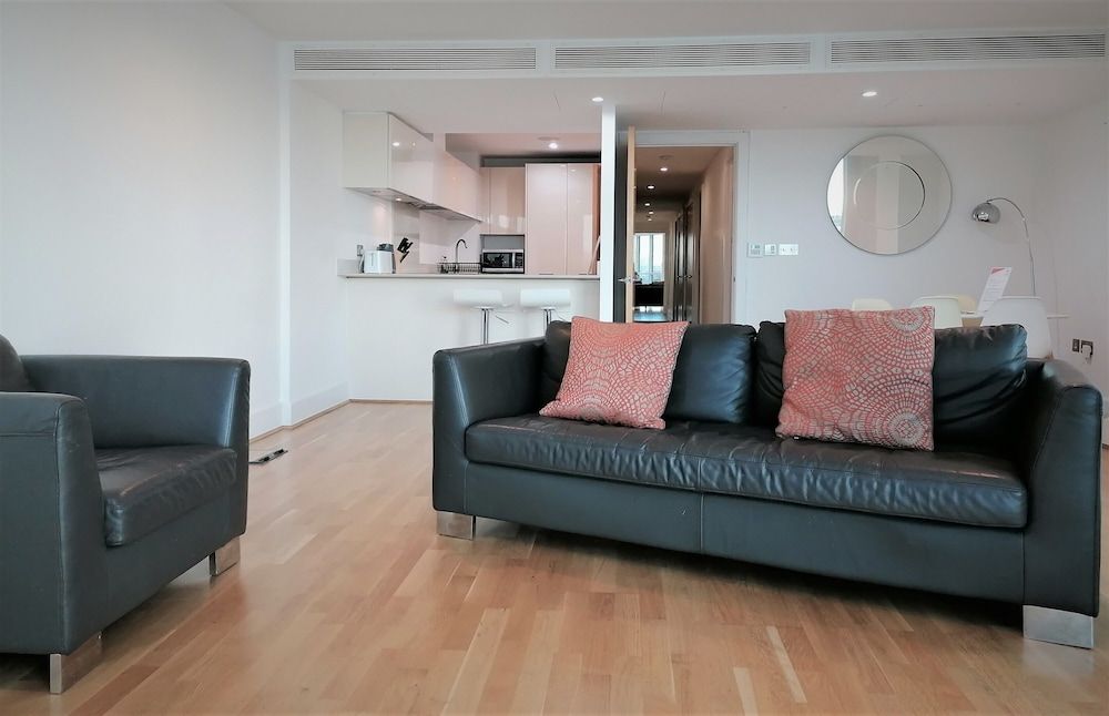 Still Life Vauxhall Deluxe Apartment, 2 Bedrooms 13