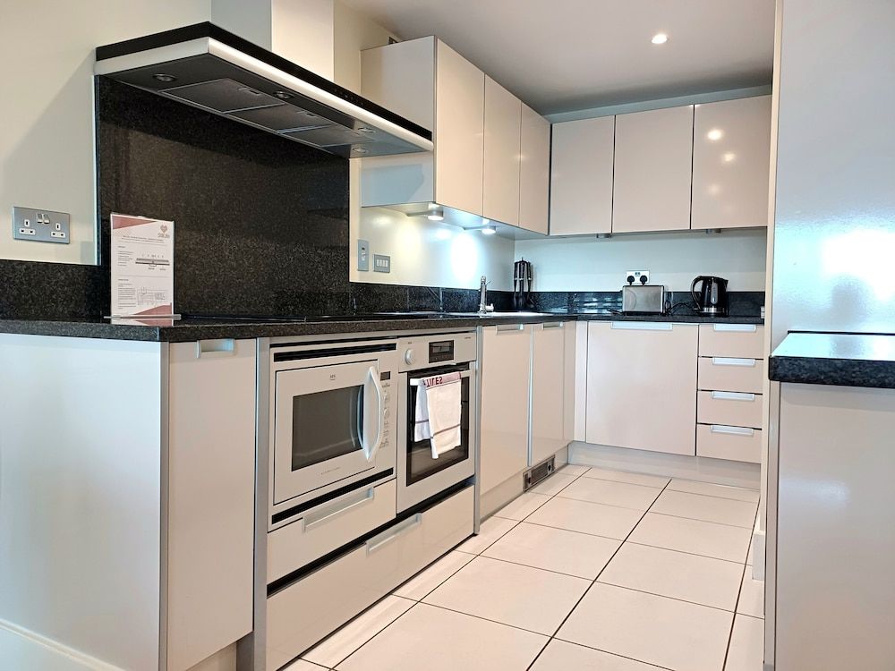 undefined Still Life Vauxhall 7