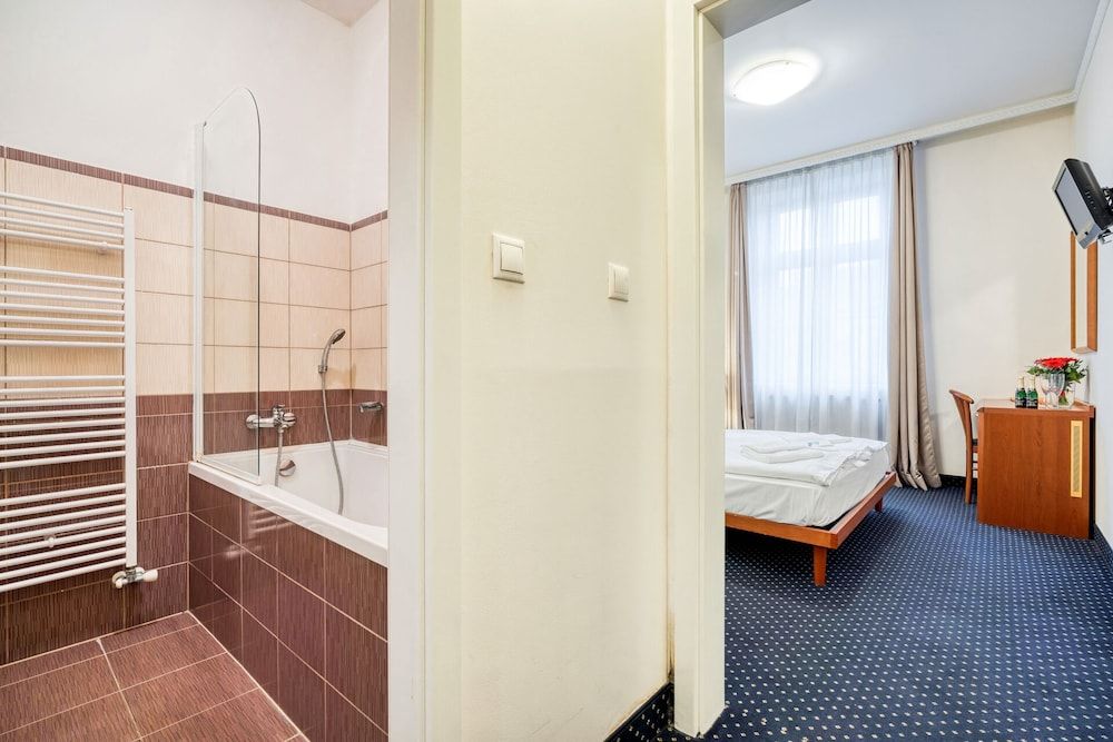 Hotel Europa Standard Double Room, 1 Queen Bed 2