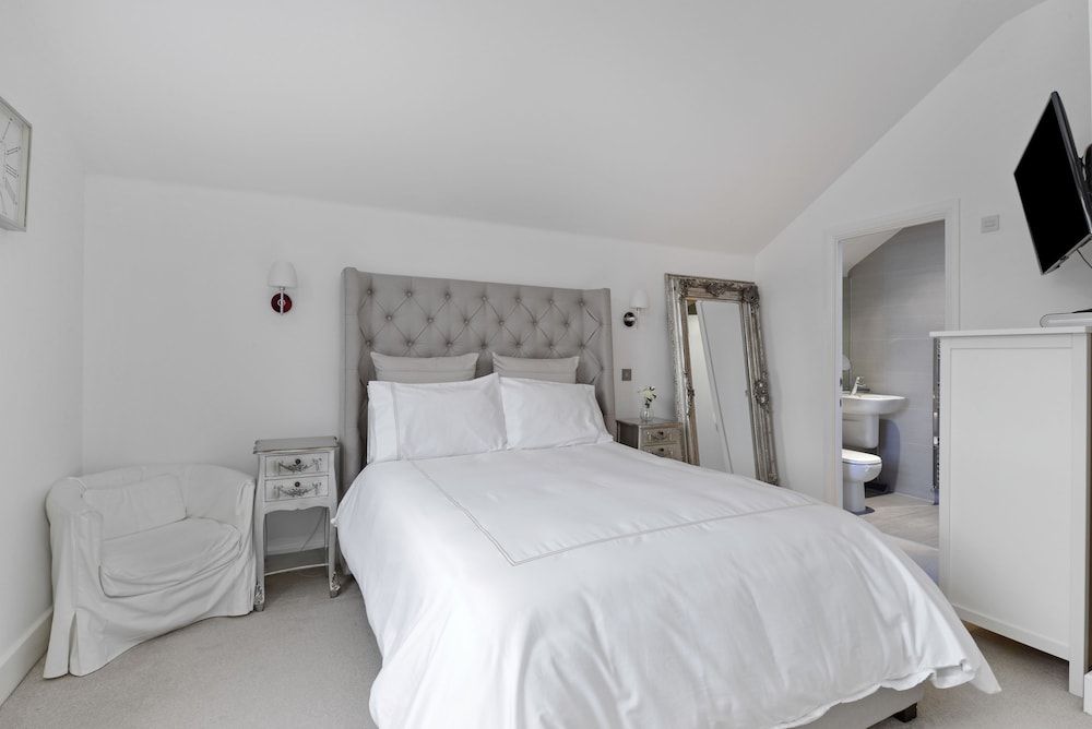 undefined Stapleton House 8