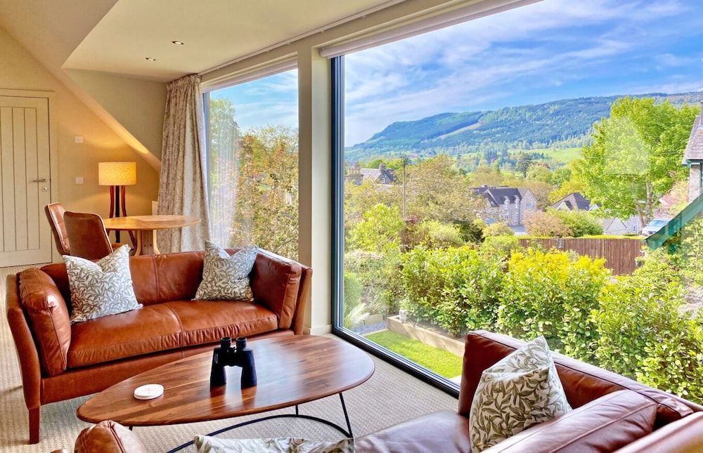 Knockendarroch Hotel Suite, Mountain View 2