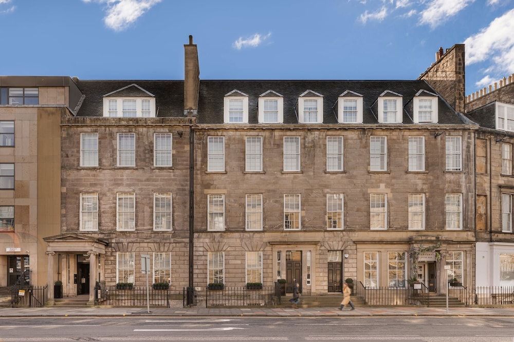 undefined Heeton Concept Aparthotel Edinburgh Queen Street