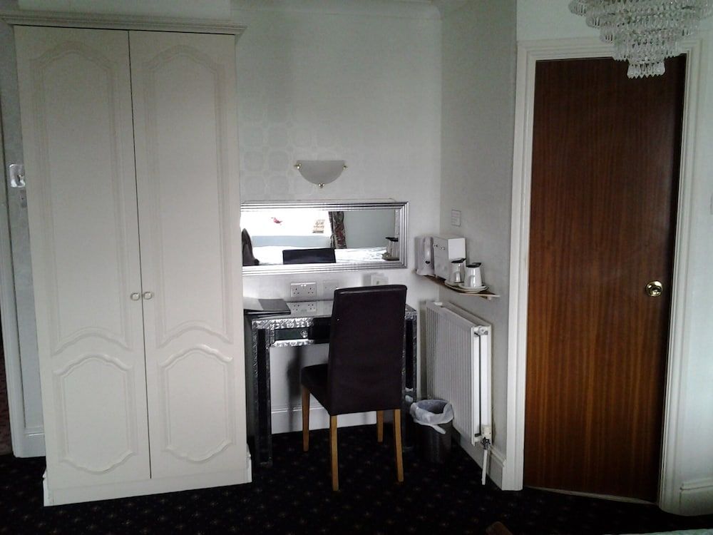 Le Maitre Deluxe Double Room, Ensuite 3