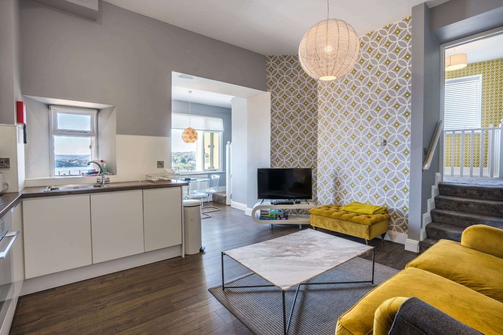 Astor House Panoramic Apartment, Multiple Beds, Balcony, Sea View (2 Bed Apartment 15) 7