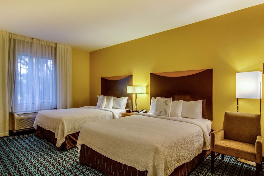 Room, 2 Queen Beds (Mobility/Hearing Accessible, Tub)