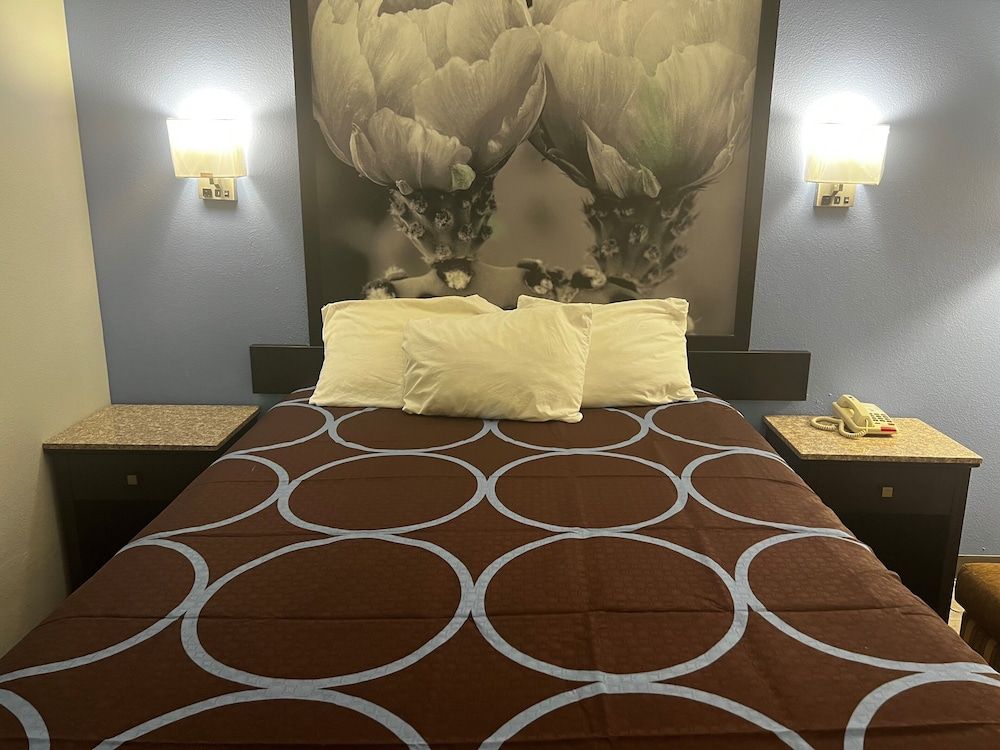 Room, 1 Queen Bed, Accessible, Non Smoking (Mobility)