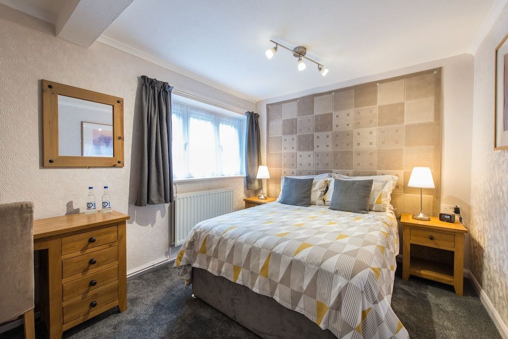 Tudor Lodge Double Room 3