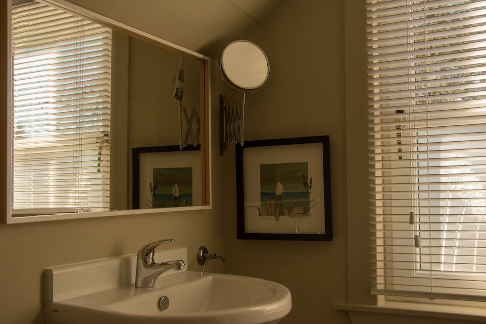 Twin Room (Hosta)