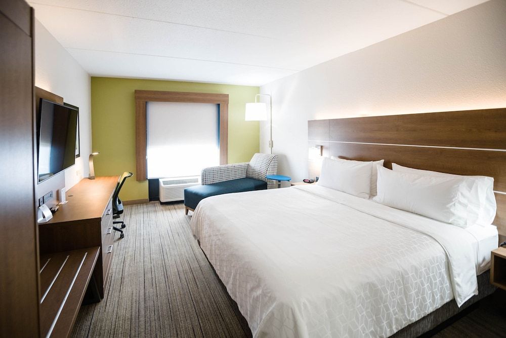 Standard Room, 1 King Bed