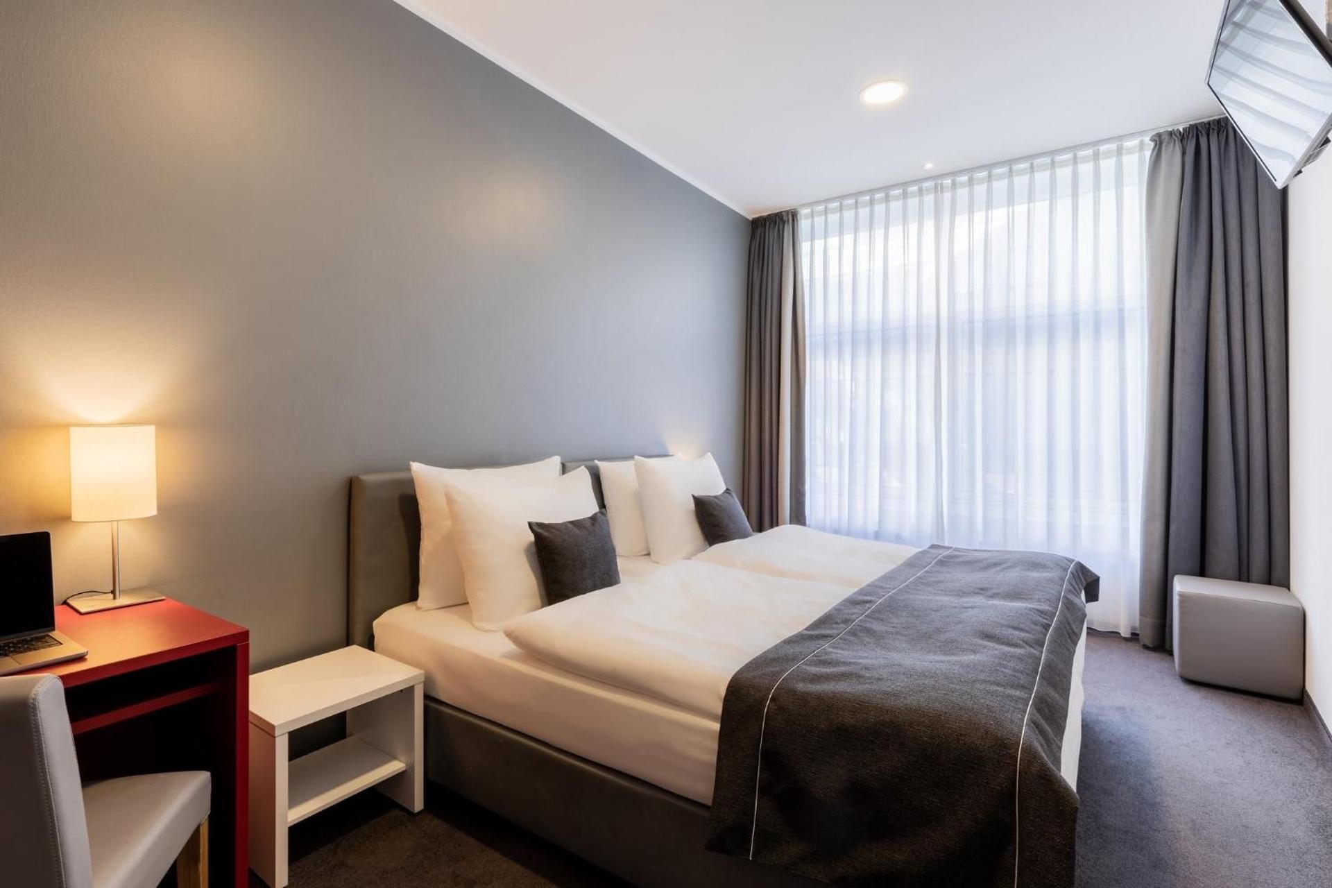 undefined Garner Hotel Berlin - Gendarmenmarkt by IHG 5