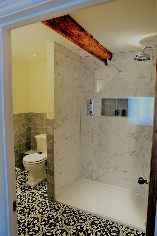 The Mill - Long Melford Deluxe King Room with Luxury Bath 11