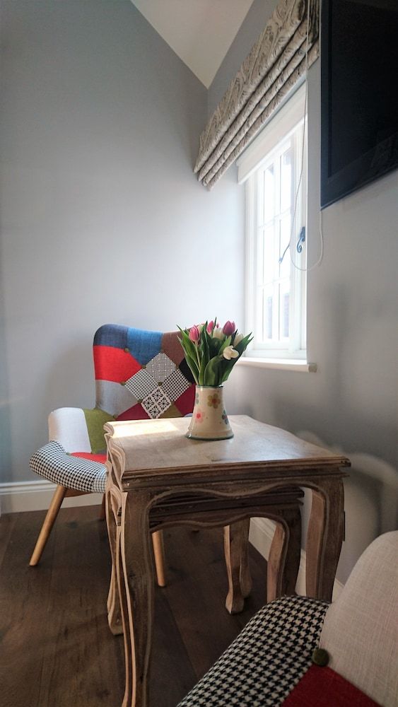 The Mill - Long Melford Deluxe King Room with Luxury Bath 15