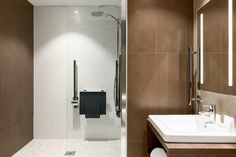 undefined AC Hotels by Marriott Belfast 10