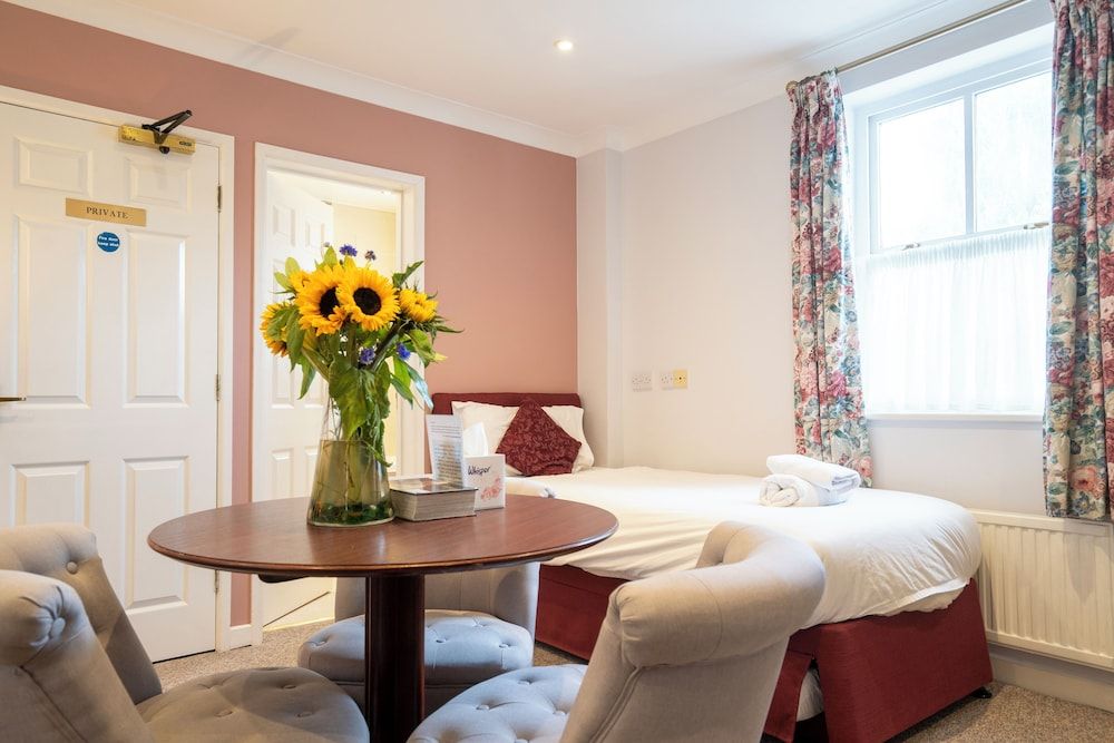 Standard Triple Room, Kitchenette