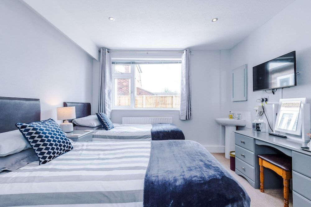 Premium Twin Room, Shared Bathroom