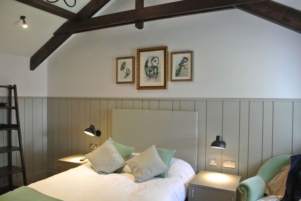 The Crown Pub Dining Rooms
