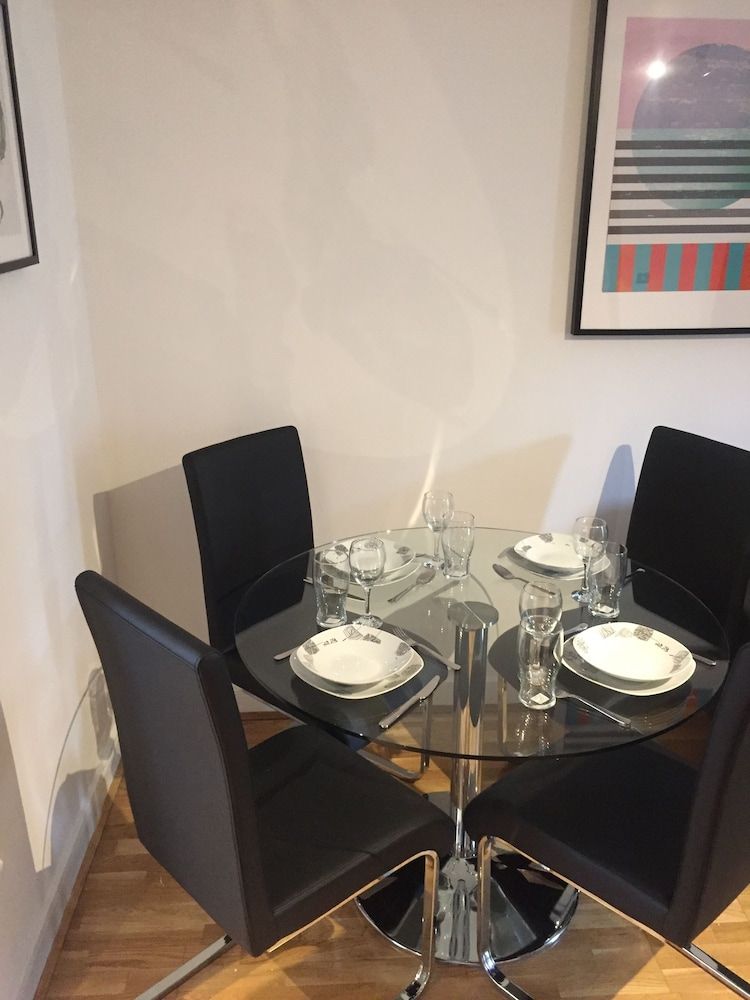 undefined Superior 2 bedroom Apartments 7