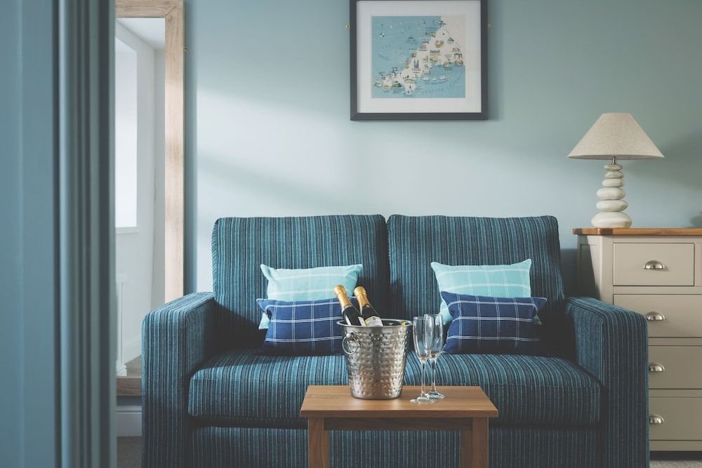 Rashleigh Arms Superior Suite, 1 King Bed, Partial Sea View, Ground Floor 12