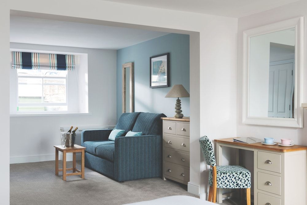 Rashleigh Arms Superior Suite, 1 King Bed, Partial Sea View, Ground Floor 11