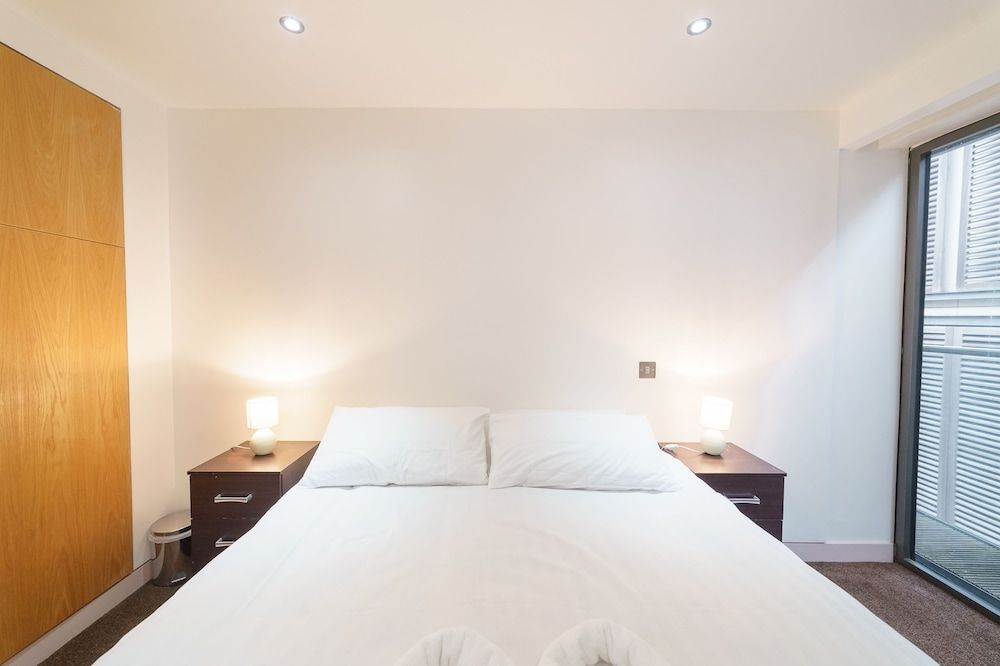 Bond Street Place Apartment, 2 Bedrooms 11