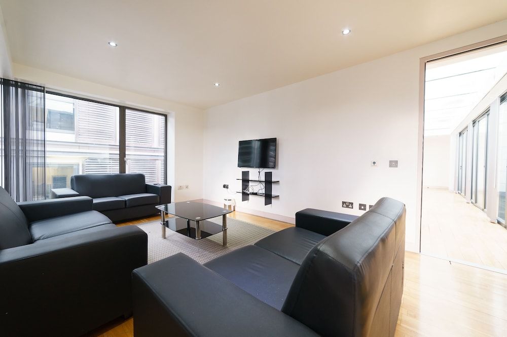 Bond Street Place Apartment, 2 Bedrooms 23