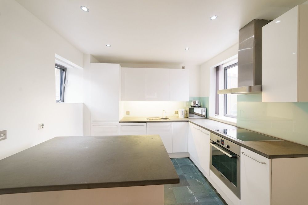 Bond Street Place Apartment, 2 Bedrooms 14