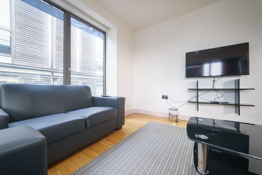Bond Street Place Apartment, 2 Bedrooms 24