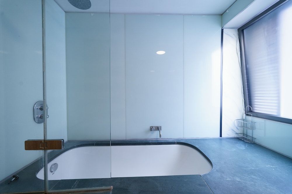 Bond Street Place Apartment, 2 Bedrooms 26