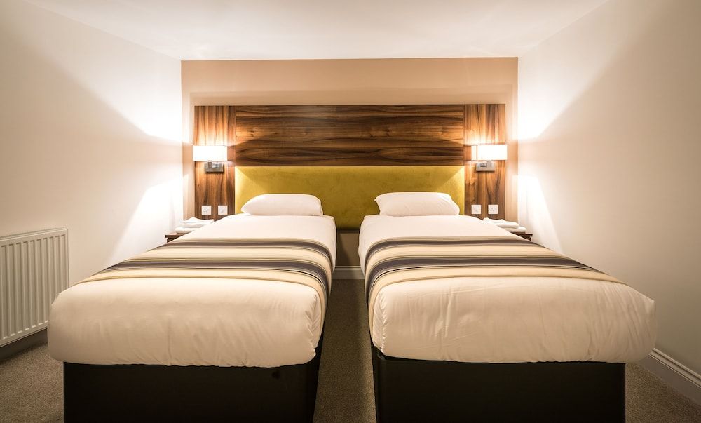 Superior Twin Room, Ensuite (Large Twin Room)