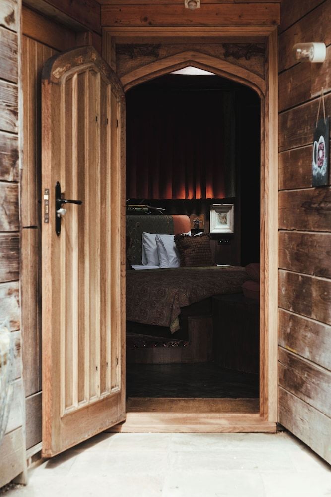 The Bell in Ticehurst Luxury Apartment 7