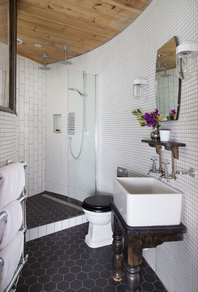 The Bell in Ticehurst Luxury Apartment 6