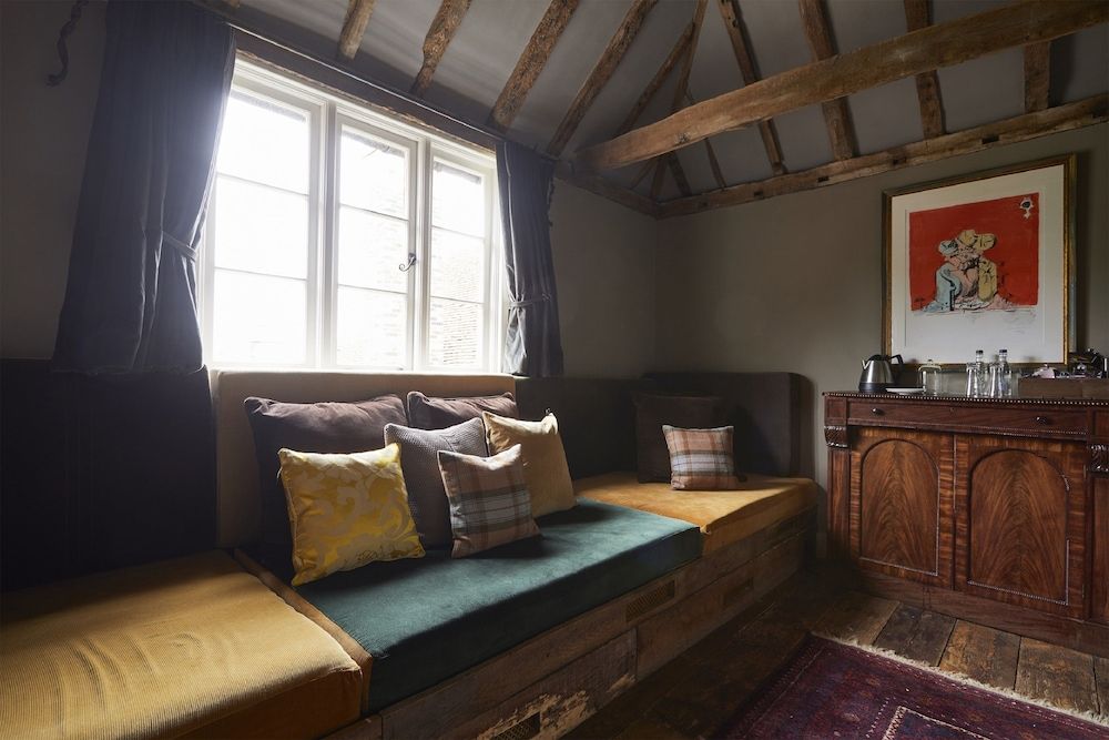 The Bell in Ticehurst Suite 4