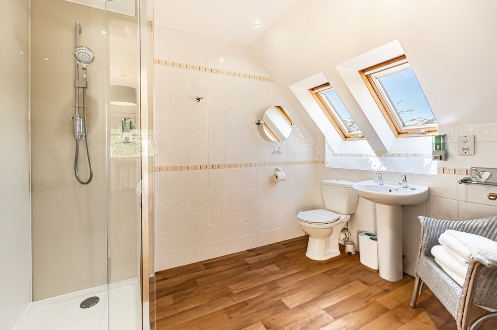 Treetops B&B Superior Double Room, 1 Super King Bed, Mountain View 7