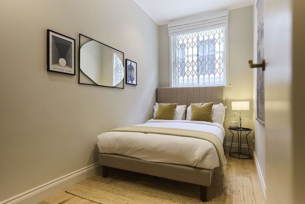 undefined The Bayswater Gardens - Bright & Central 3BDR Home in Bayswater 7